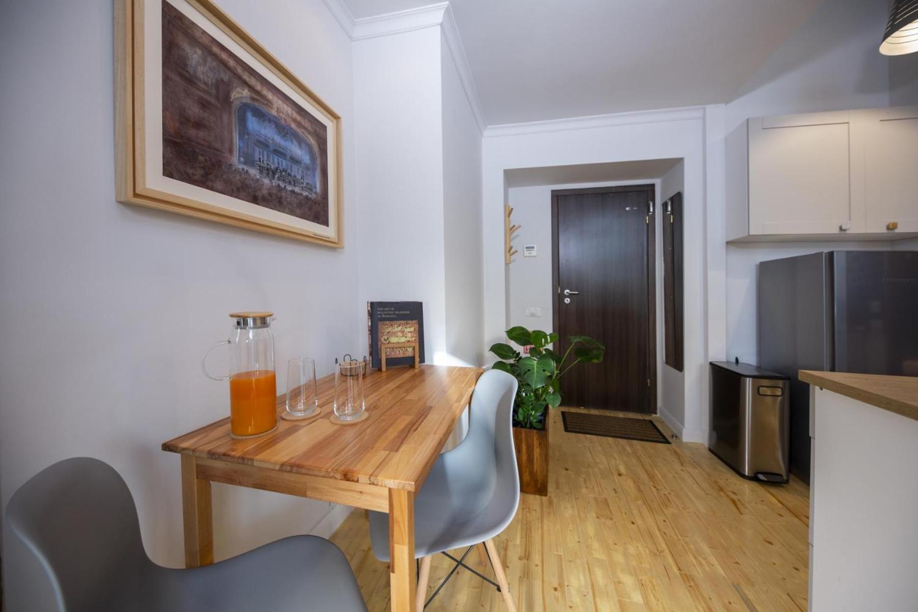 Athenaeum Spacious& Cozy 1Br Prime Location W Balcony بوخارست المظهر الخارجي الصورة