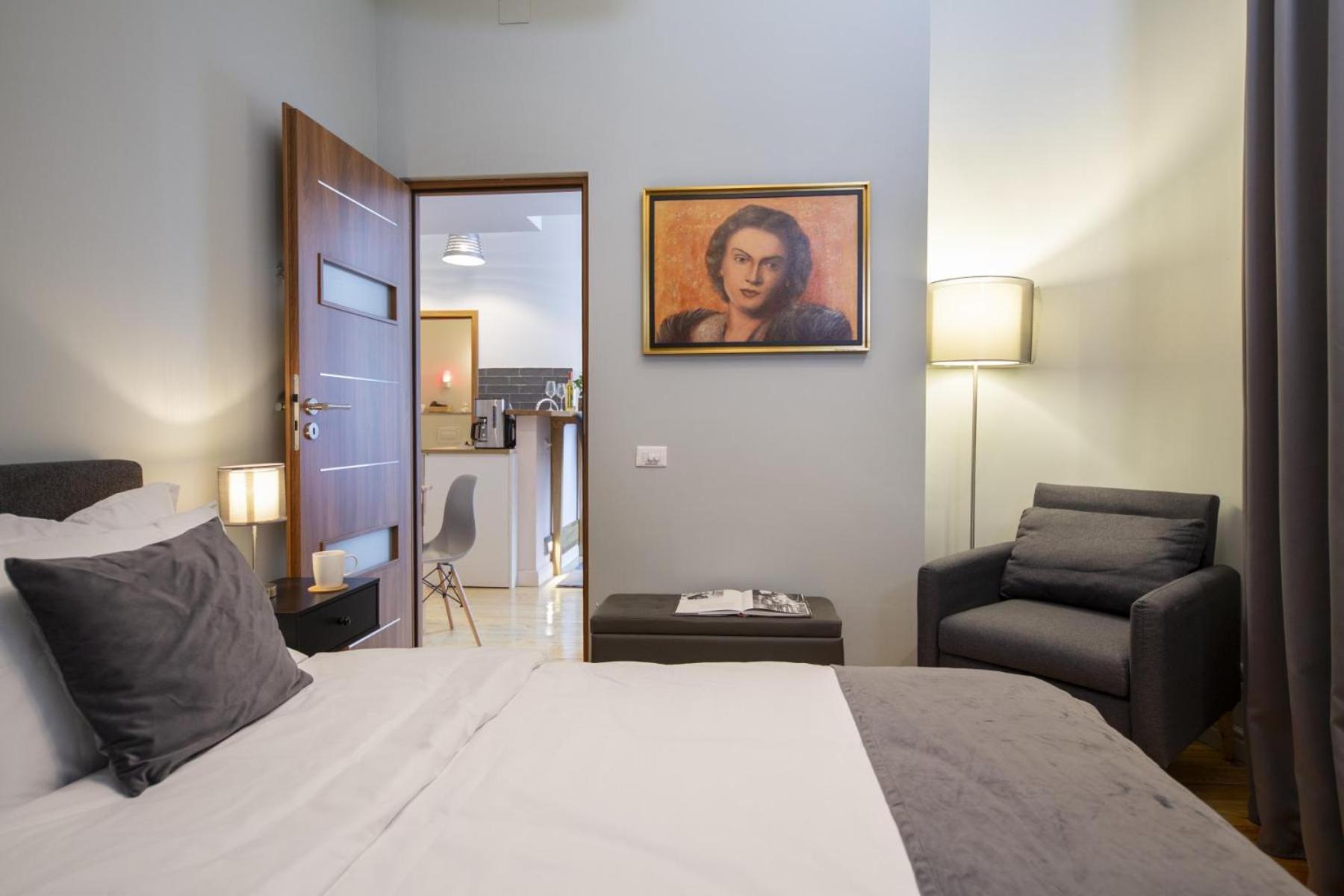 Athenaeum Spacious& Cozy 1Br Prime Location W Balcony بوخارست المظهر الخارجي الصورة