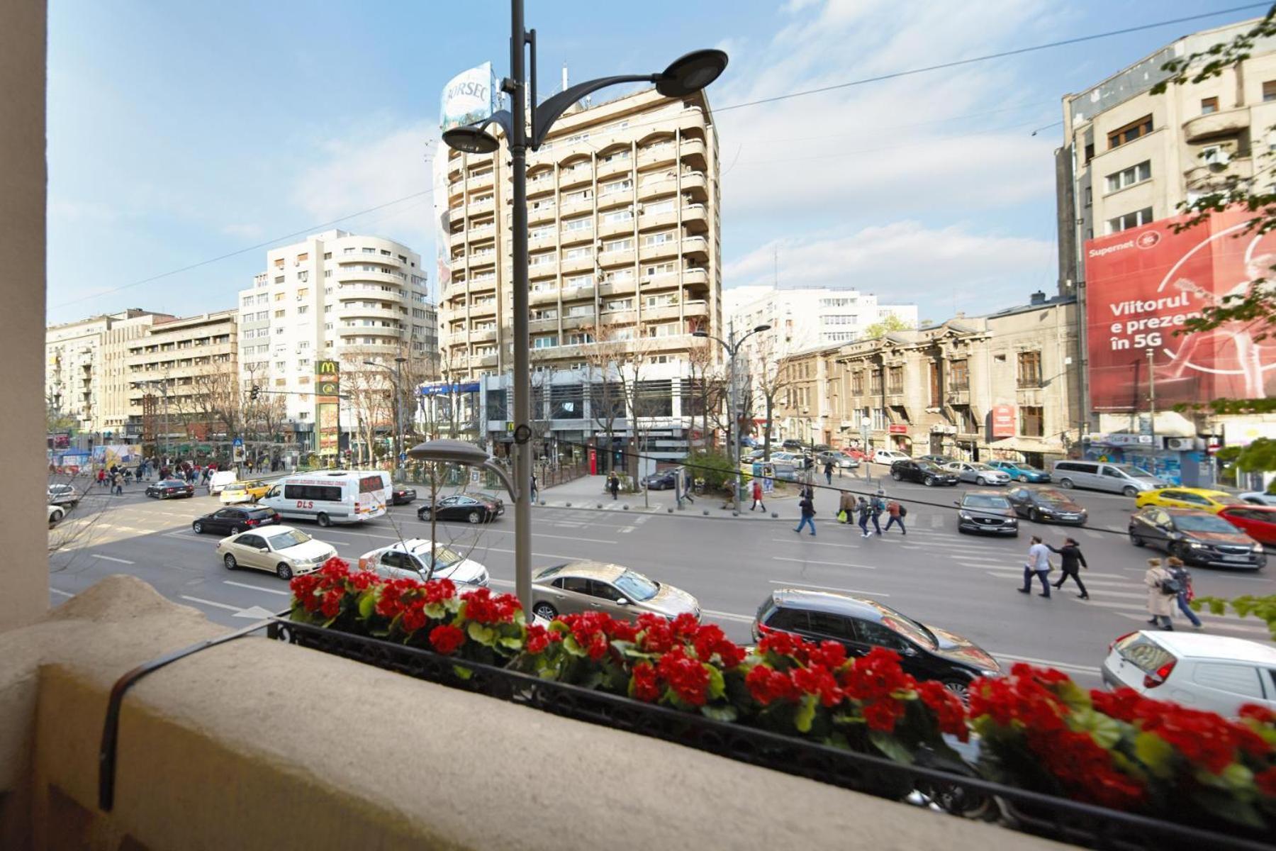 Athenaeum Spacious& Cozy 1Br Prime Location W Balcony بوخارست المظهر الخارجي الصورة